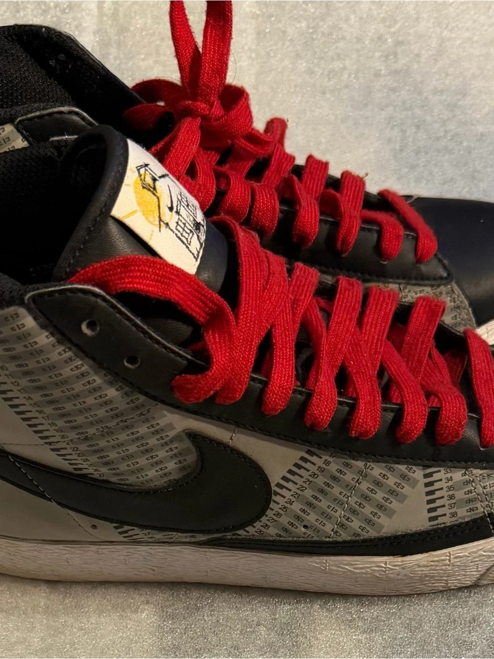 Nike school house Black Shoe Interior with Printed Size Label Size 7Y